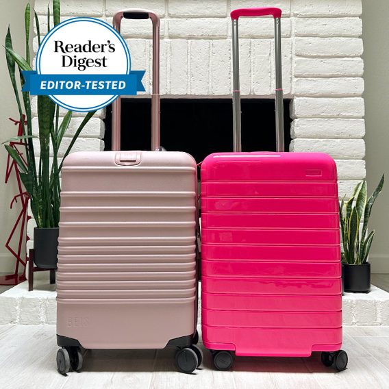 Hard vs Soft Luggage: Which Is Better? Discover the Best Suitcase
