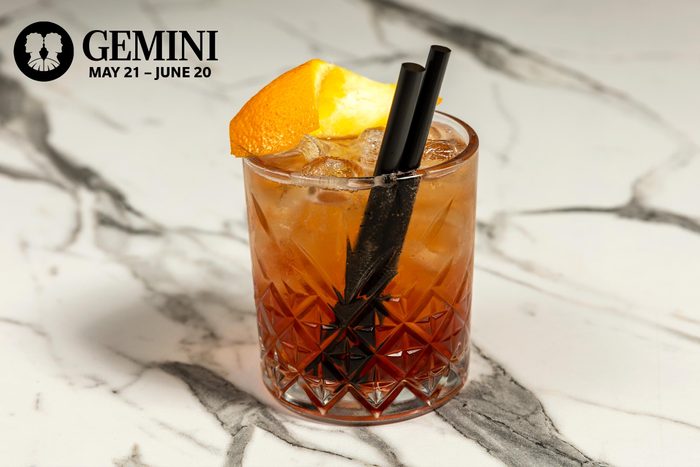 Rd Zodiac Cocktail Gemini Long Island Iced Tea Gettyimages 1483791478