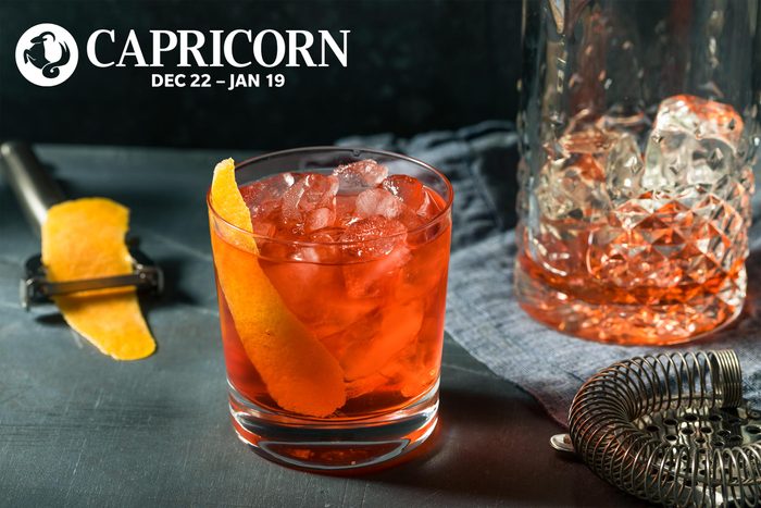 Rd Zodiac Cocktail Capricorn Negroni Gettyimages 1358133801