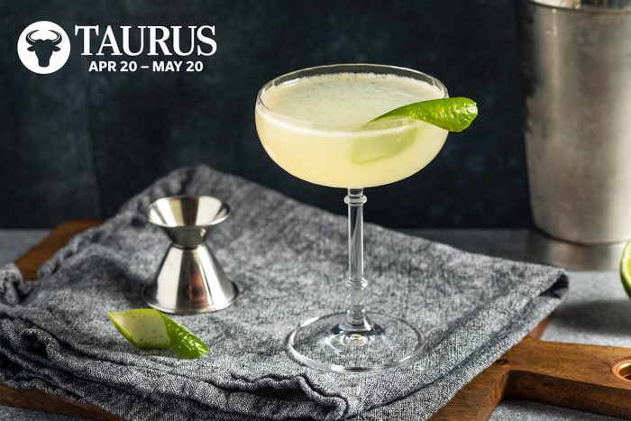 Rd Zodiac Cocktails Gin And Lime Gimlet Taurus Gettyimages 1463863076