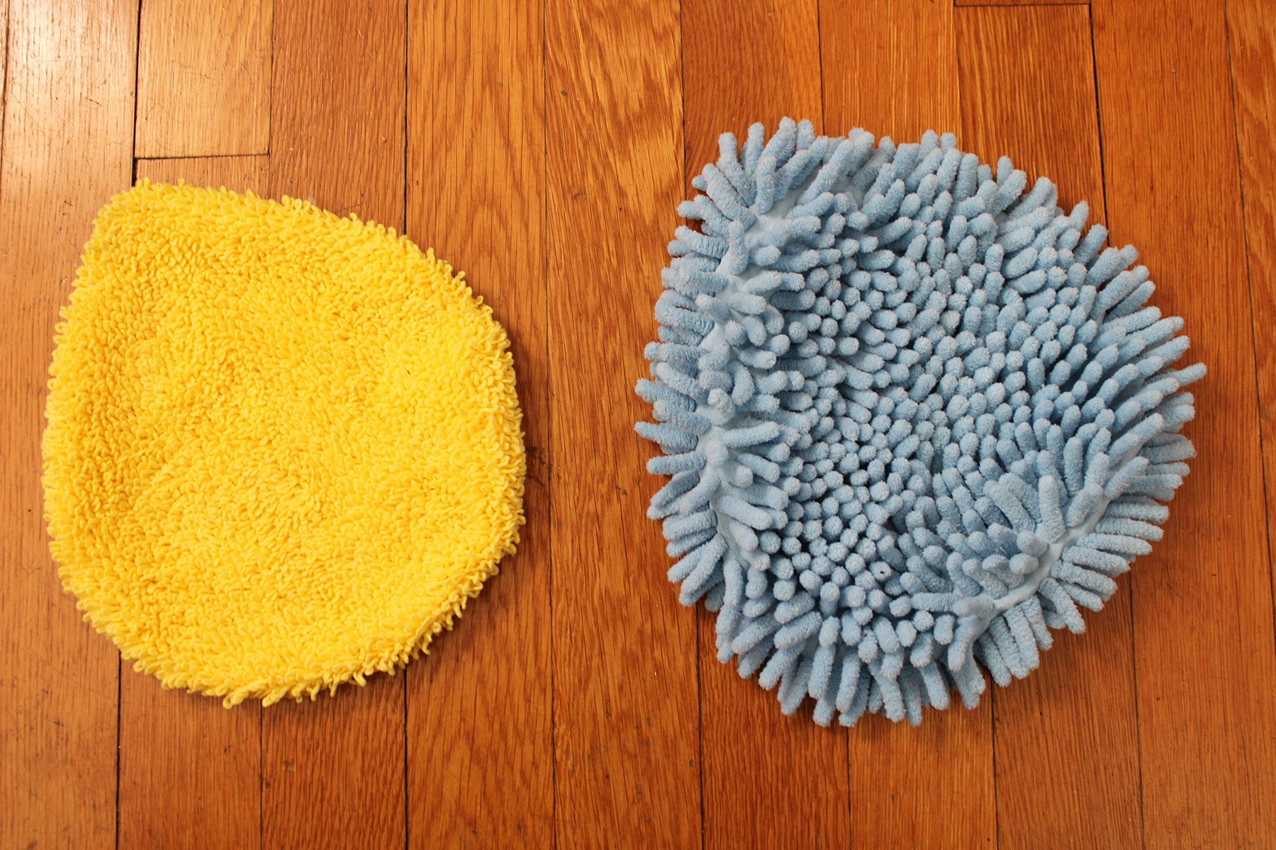 Chomp Wall Mop Review: Best Mop of 2023? (We Tried It!)