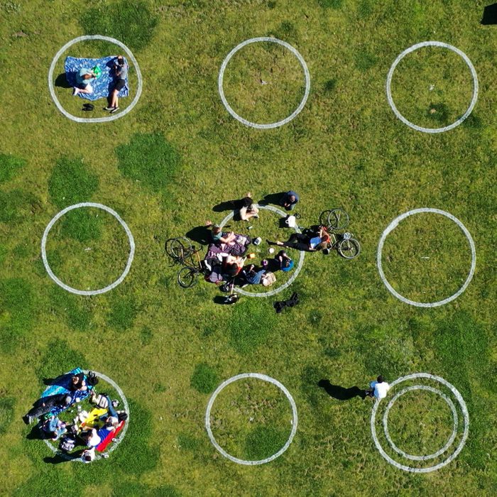 Mission Dolores Park In San Francisco Encourages Social Distancing With Marked Circles