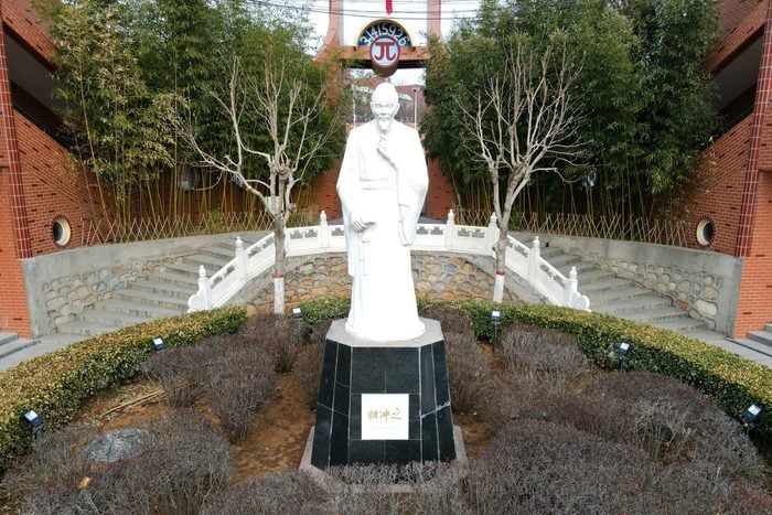 Zu Chongzhi statue