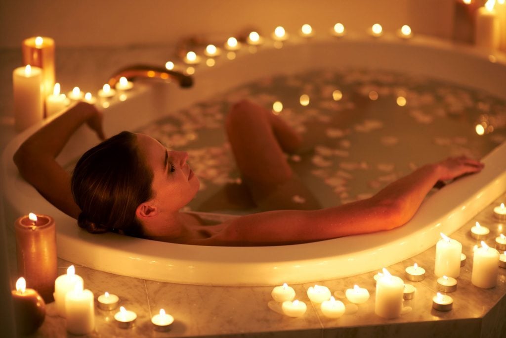 Here's Why A Grown-Up Bath Is The Stress-Melter You Need Right Now