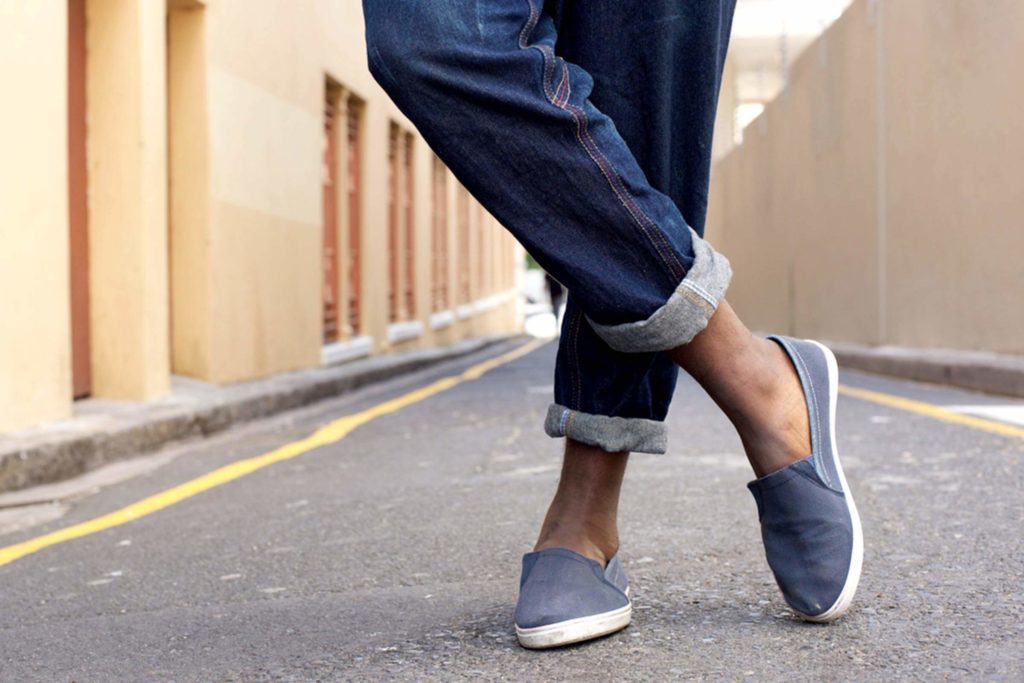 Why You Should Never Wear Shoes Without Socks | Reader's ...